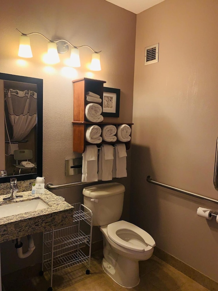 GrandStay Residential Suites Hotel- Saint Cloud 45/45