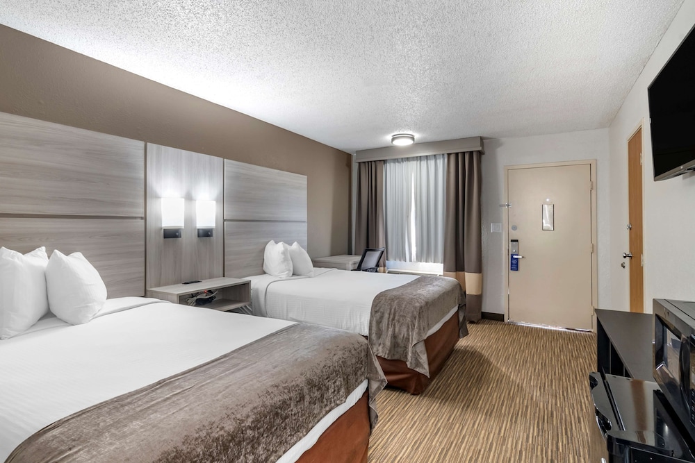 Best Western The Oasis At Joplin 13/34
