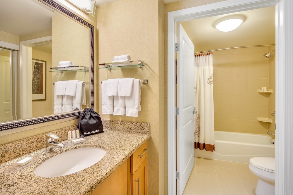 Residence Inn Calgary Airport 8/47