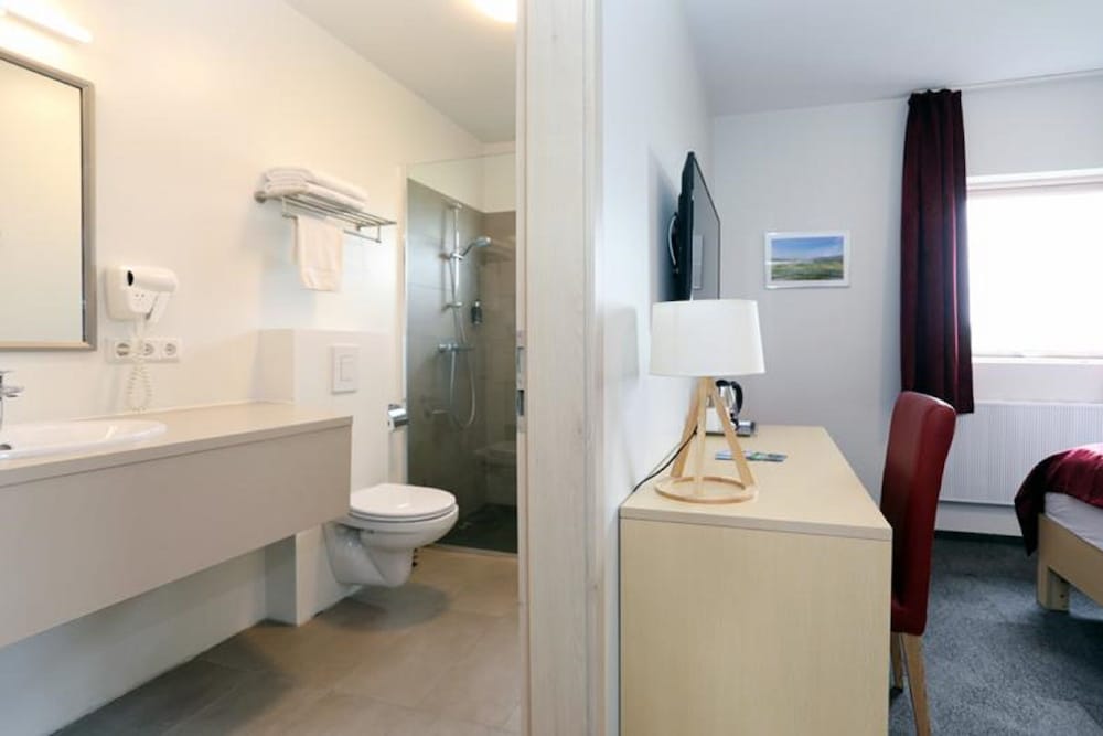 غرفة قياسية بسرير مزدوج، Hellisholar Hotel Eyjafjallajokull 7/8