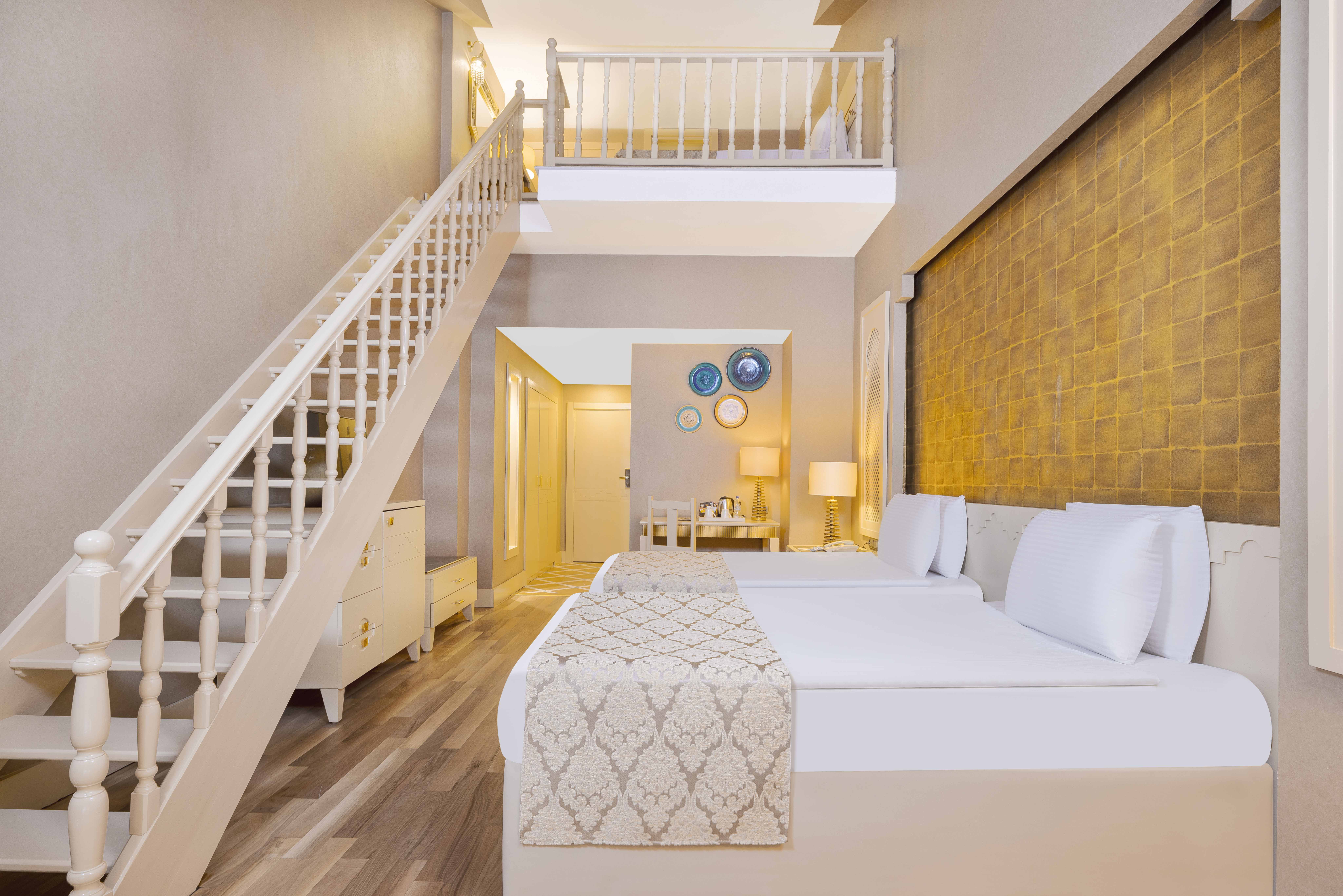DUPLEX SUITE