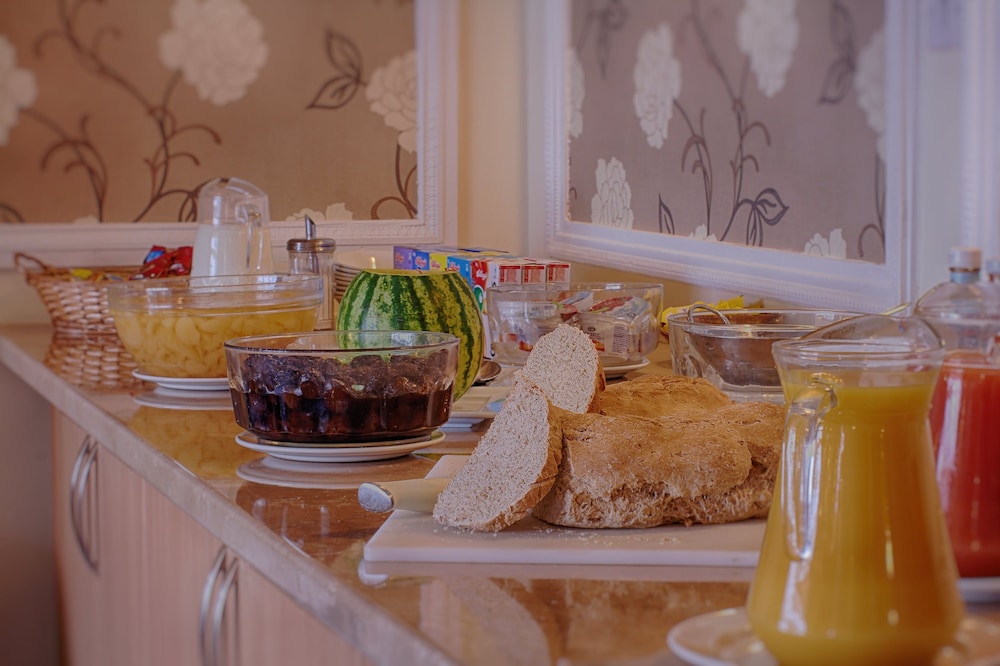 Luccombe Manor Country House Hotel 64/96