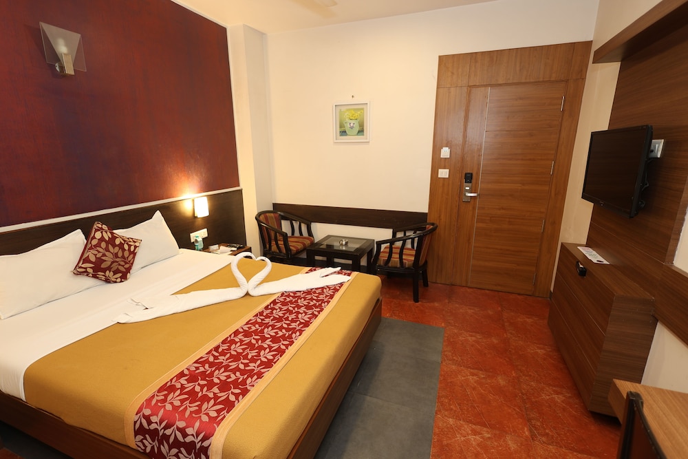 Abirami Residency 9/42