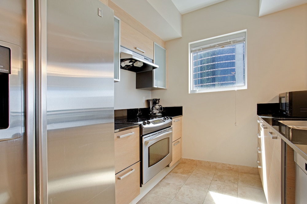 Marenas Beach Resort 33/71