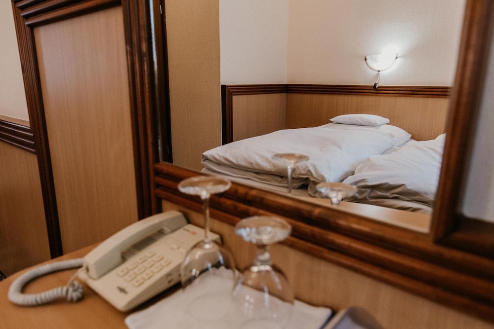 Tisza Hotel 23/50