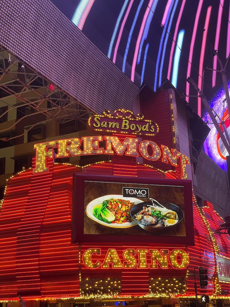 Fremont Hotel And Casino 3/44