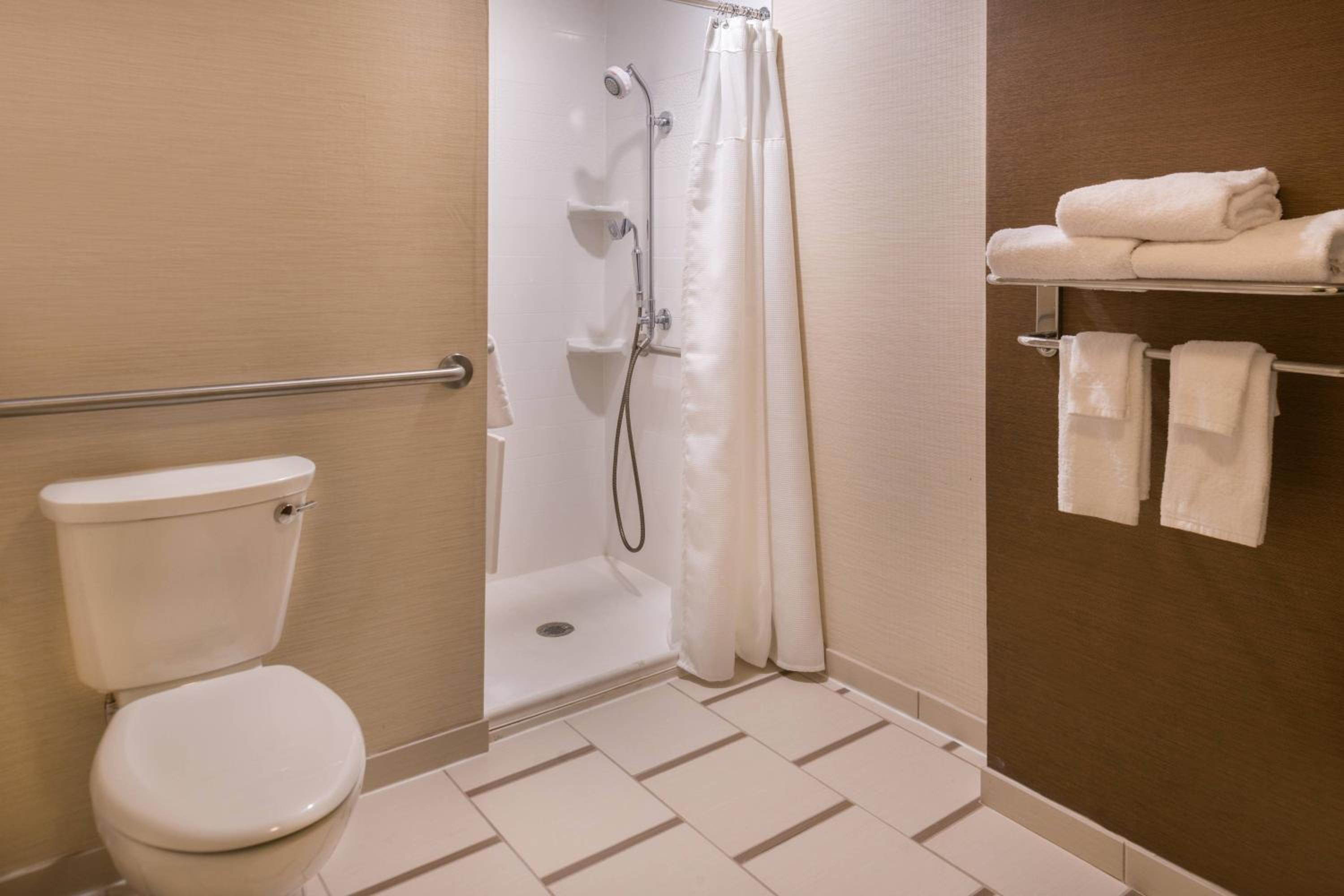 Suite, Queen Bed