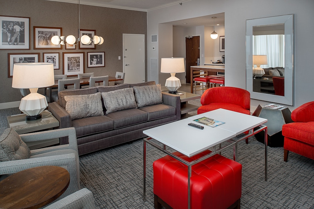 Hilton St. Louis at the Ballpark 34/72