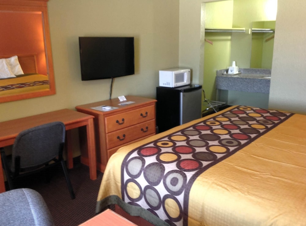 Americas Best Value Inn Pryor 8/10