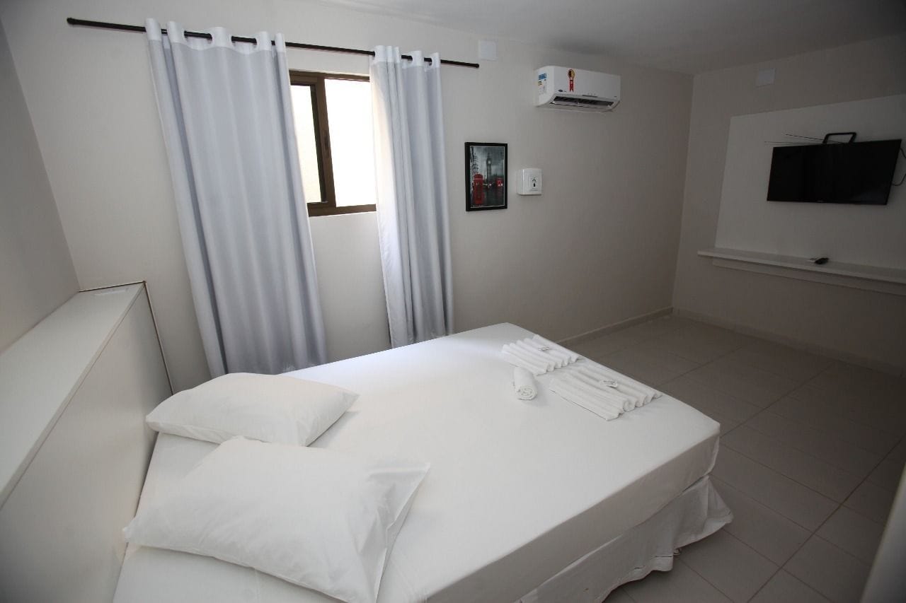 4 PEOPLE, APARTMENT