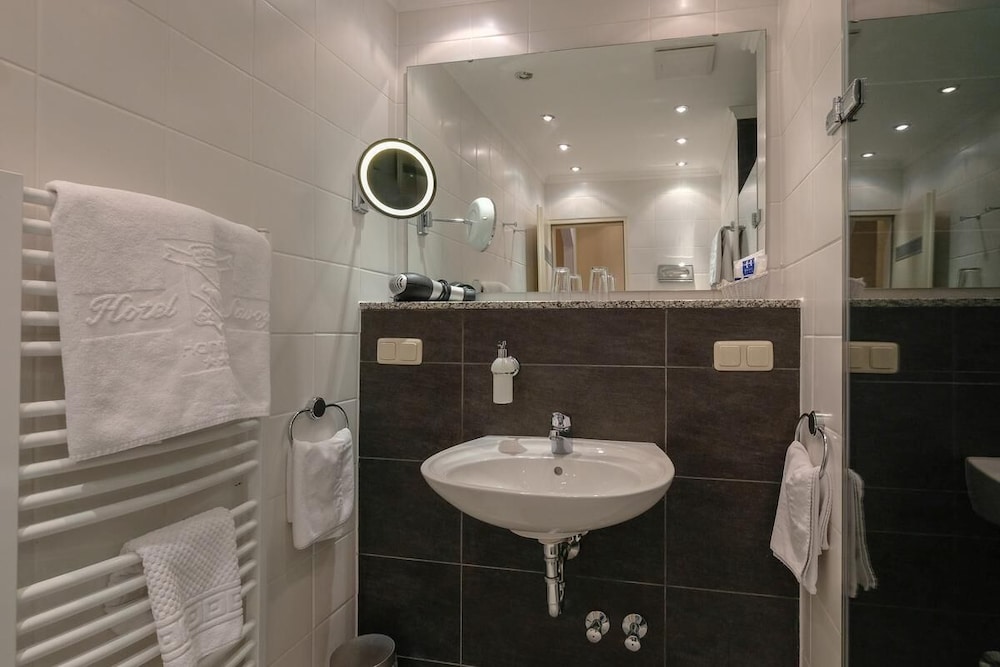 Hotel Savoy Hanover 50/50