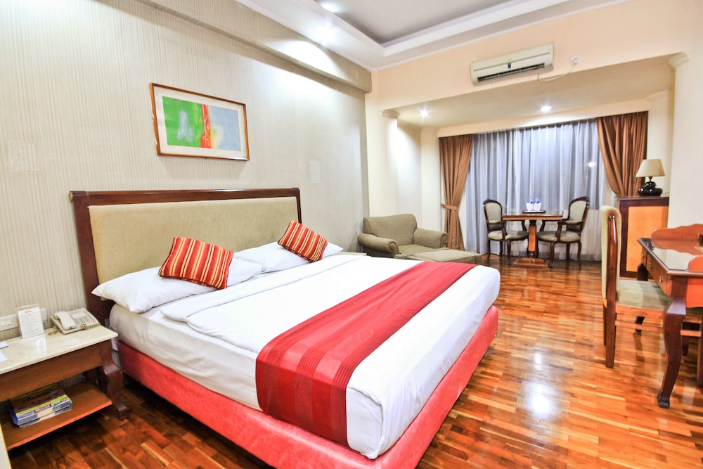 Grand Menteng Hotel 25/50