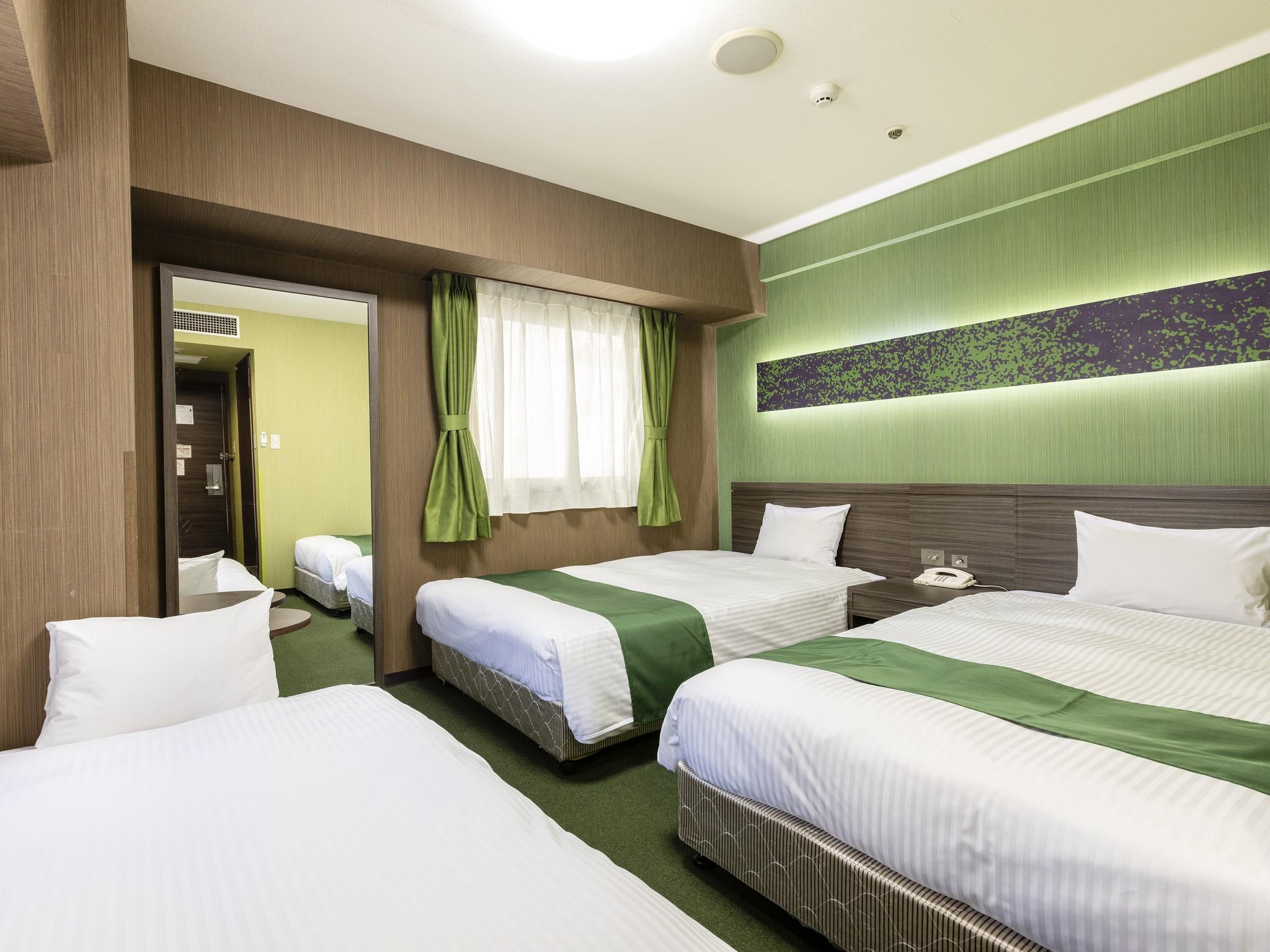 Room, Triple, Twin Beds, with Extra Bed