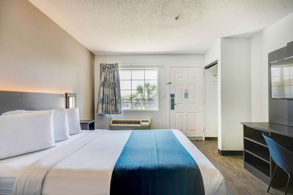 Studio 6 Extended Stay - Ocean Springs, MS 21/53