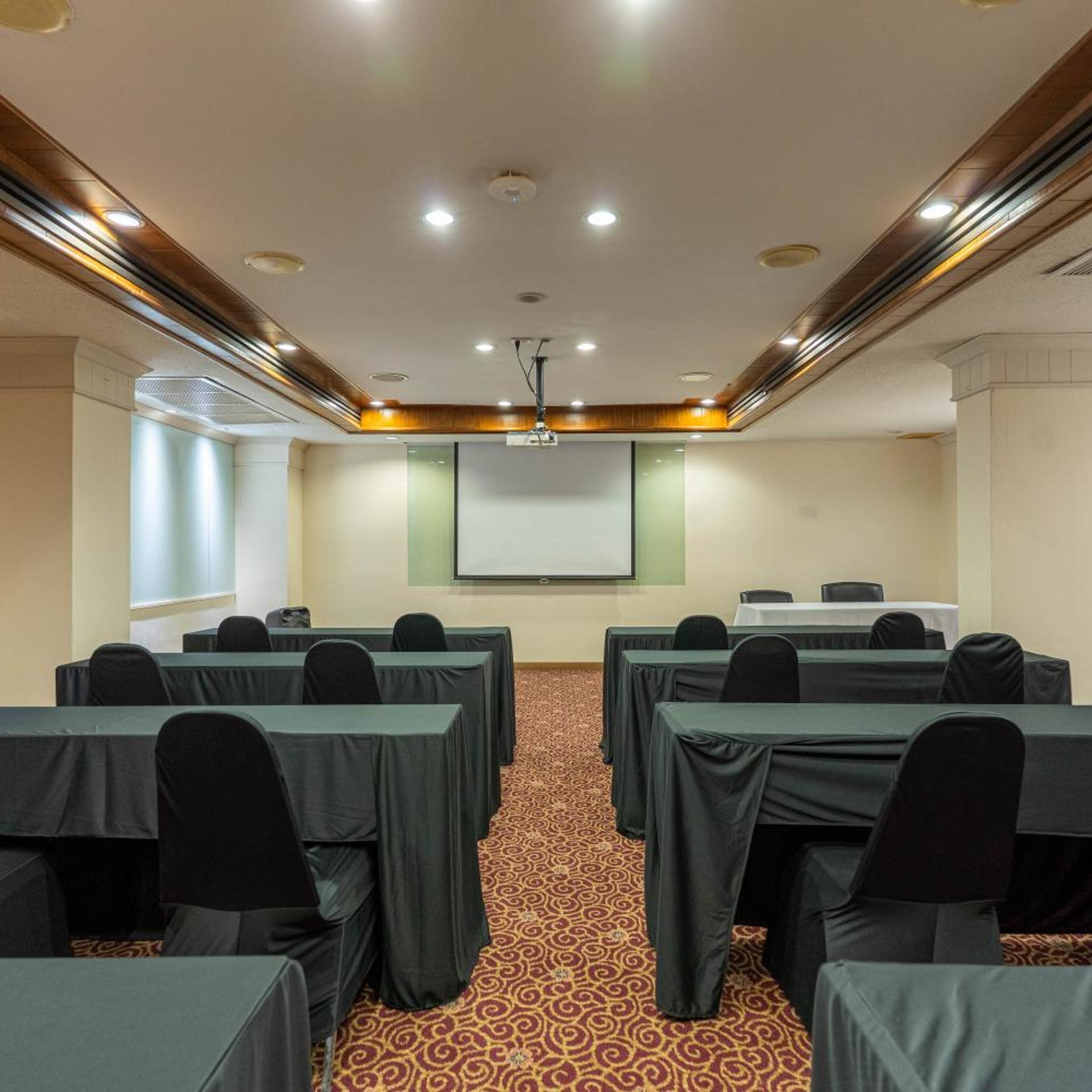 Journeyhub Bangkok Sukhumvit 26 60/78