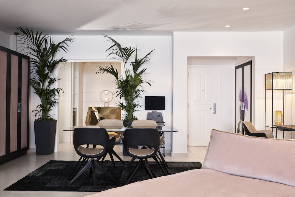 Myconian Villa Collection - Preferred Hotels & Resorts 30/50