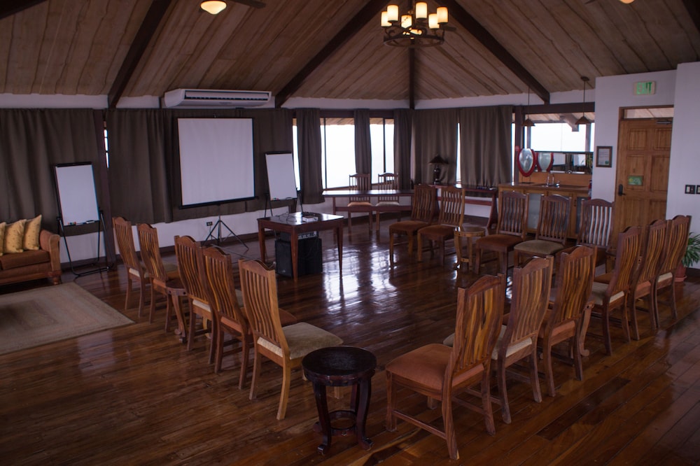 Villa Blanca Cloud Forest Resort and Nature Reserve 63/73