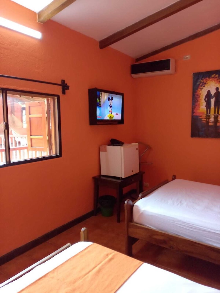 Deluxe, Triple, 1 Double and 1 Single Bed