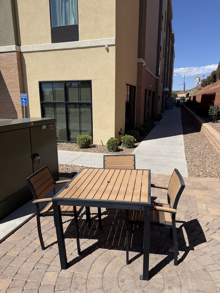 Comfort Suites St George - University Area 33/47