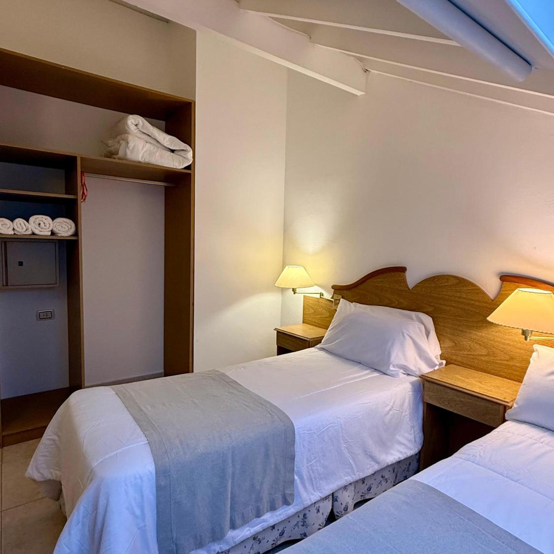 Hotel Pinamar Soleado 10/40