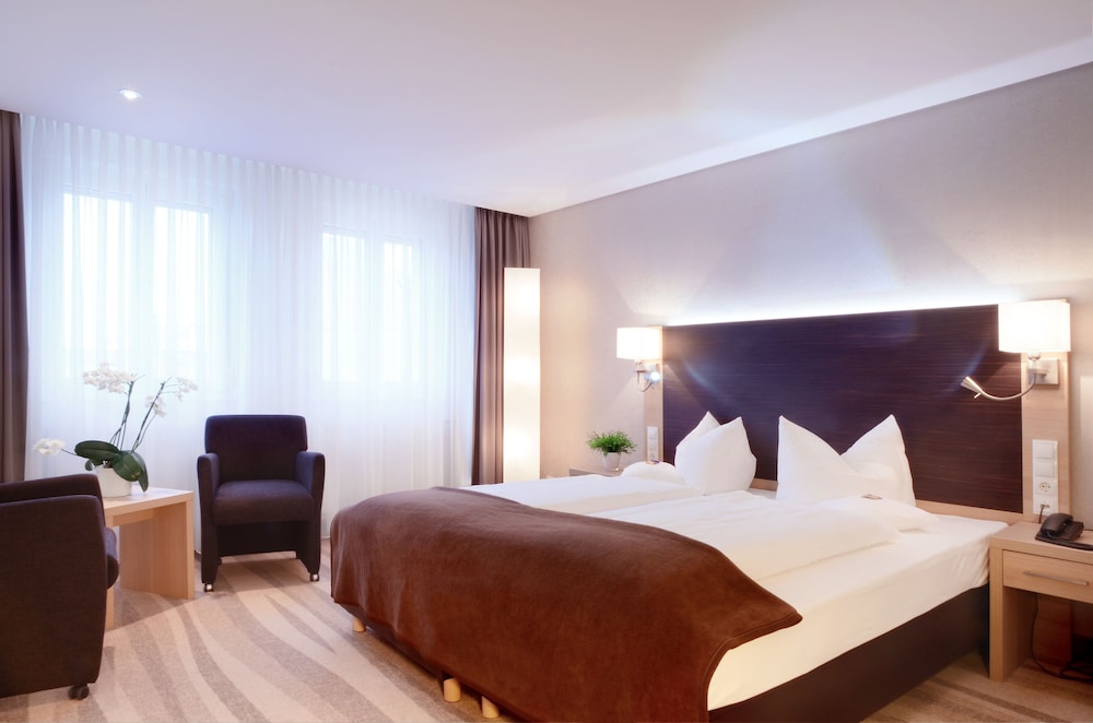 Ringhotel Loew S Merkur 26/59