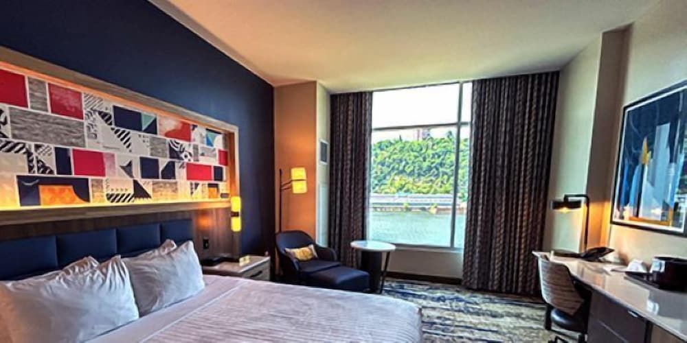 STANDARD, SINGLE, KING BED, RIVER VIEW