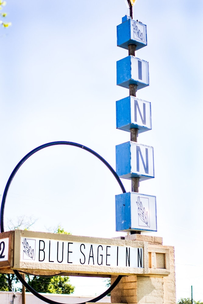 Blue Sage Inn & Suites 40/46