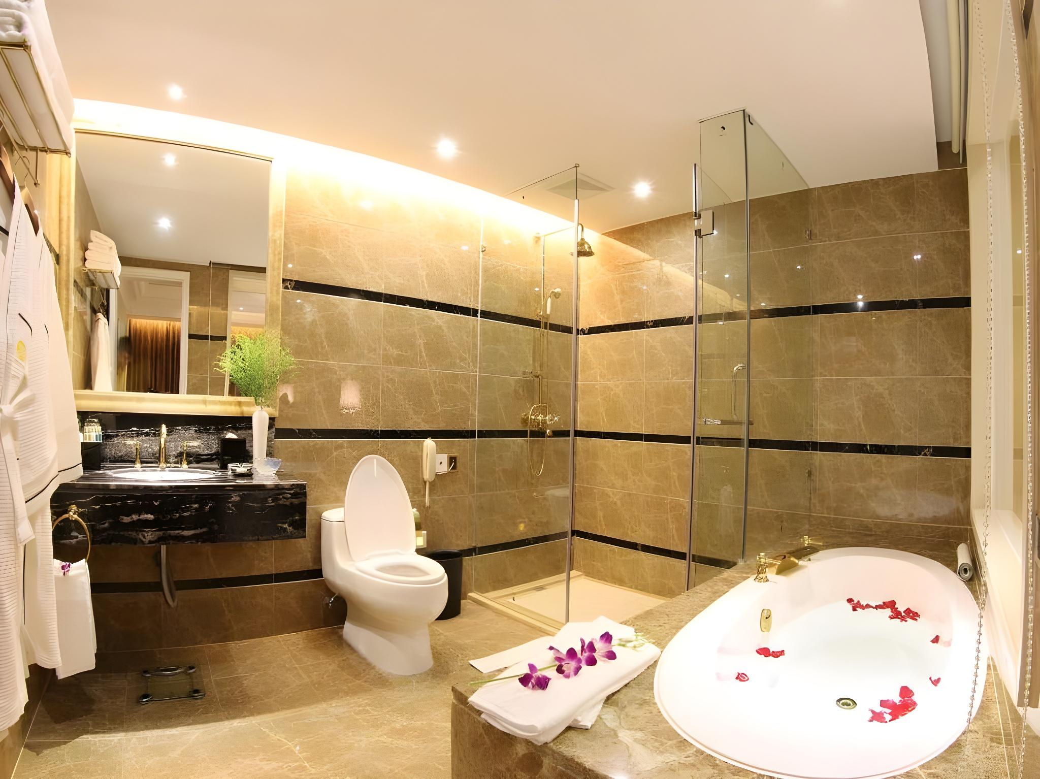 Foshan Jubilee Hotel 75/77