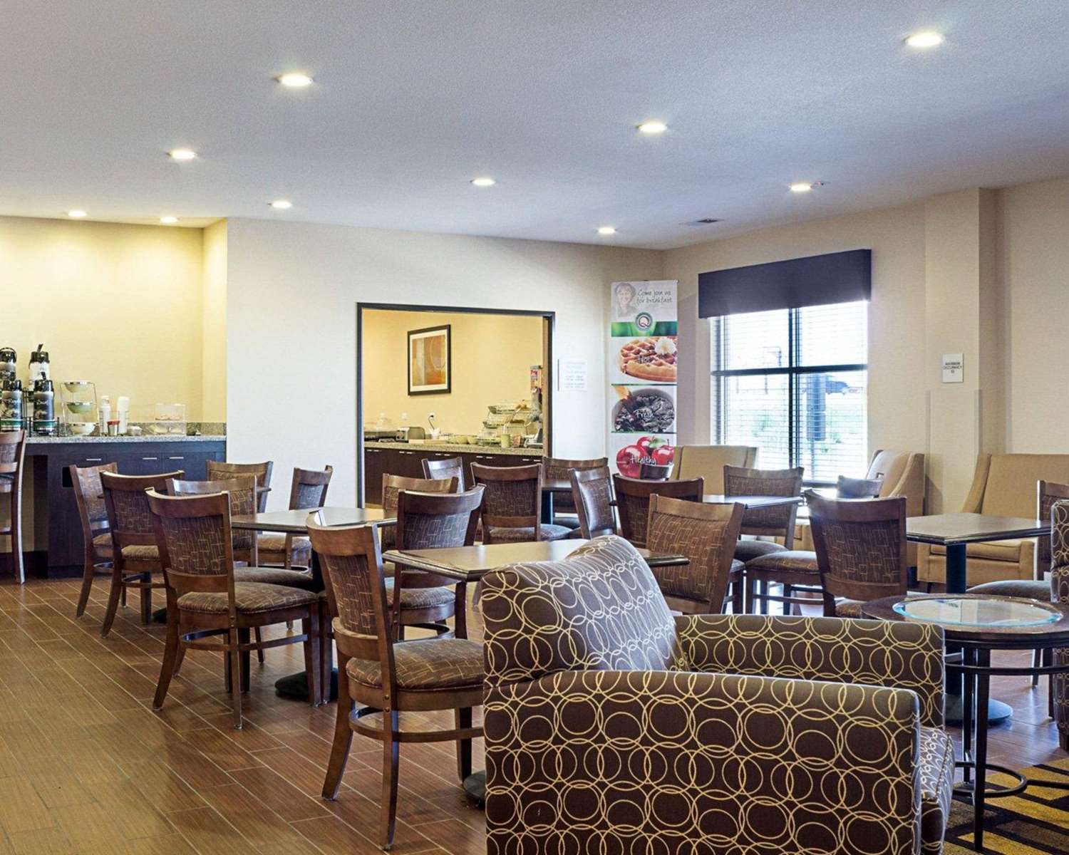 restaurant cafeteria