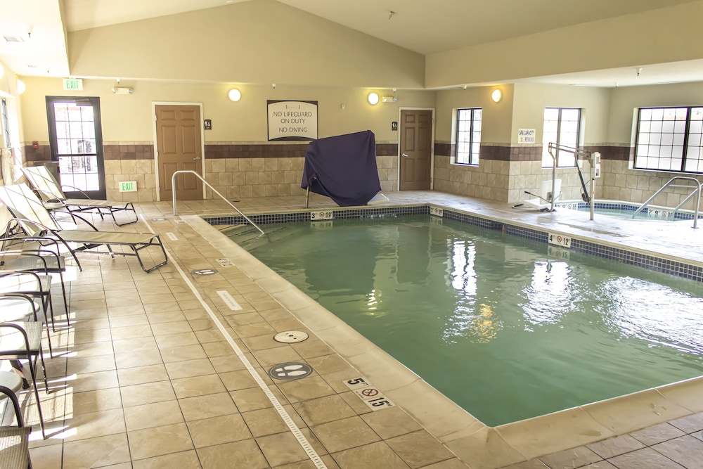 Staybridge Suites Minot 5/62