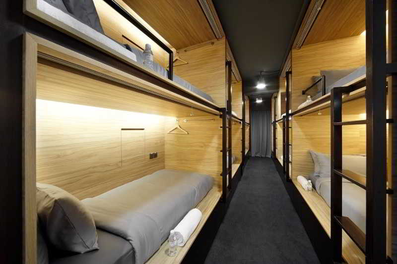 Female Dorm, Female Only
