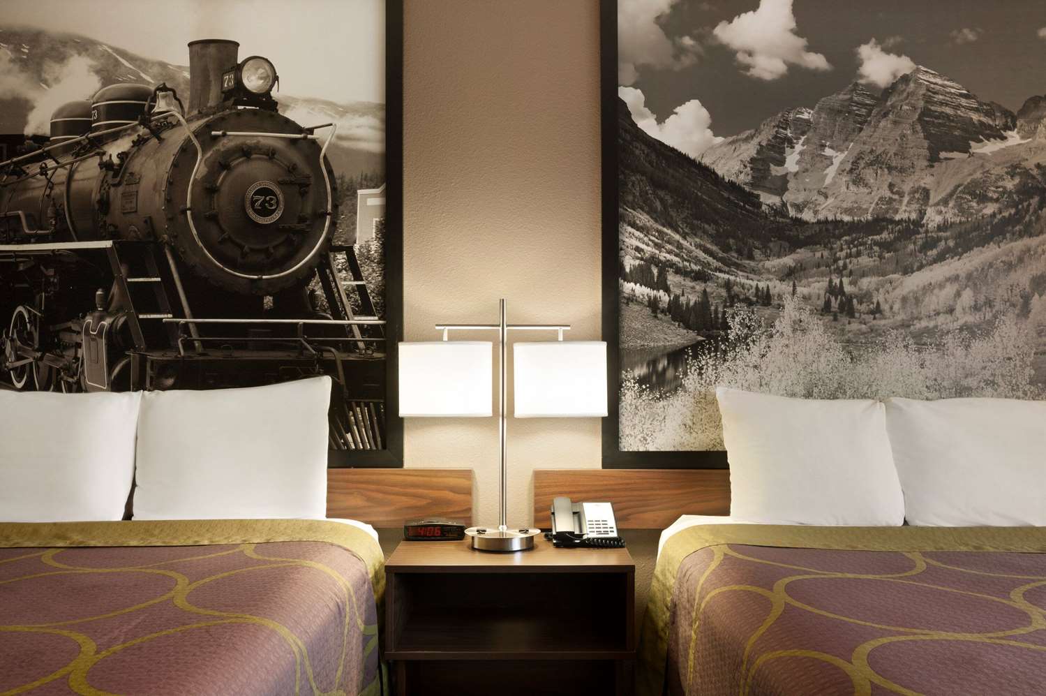 Super 8 By Wyndham Durango 17/30