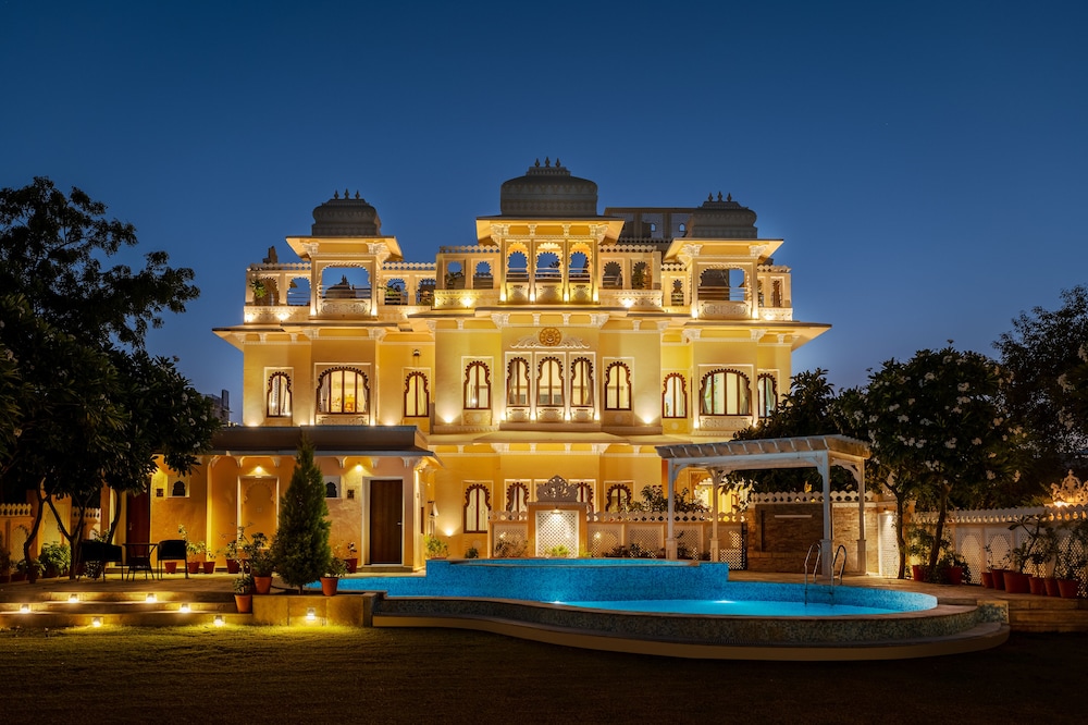 Sterling Jaisinghgarh Udaipur 2/39