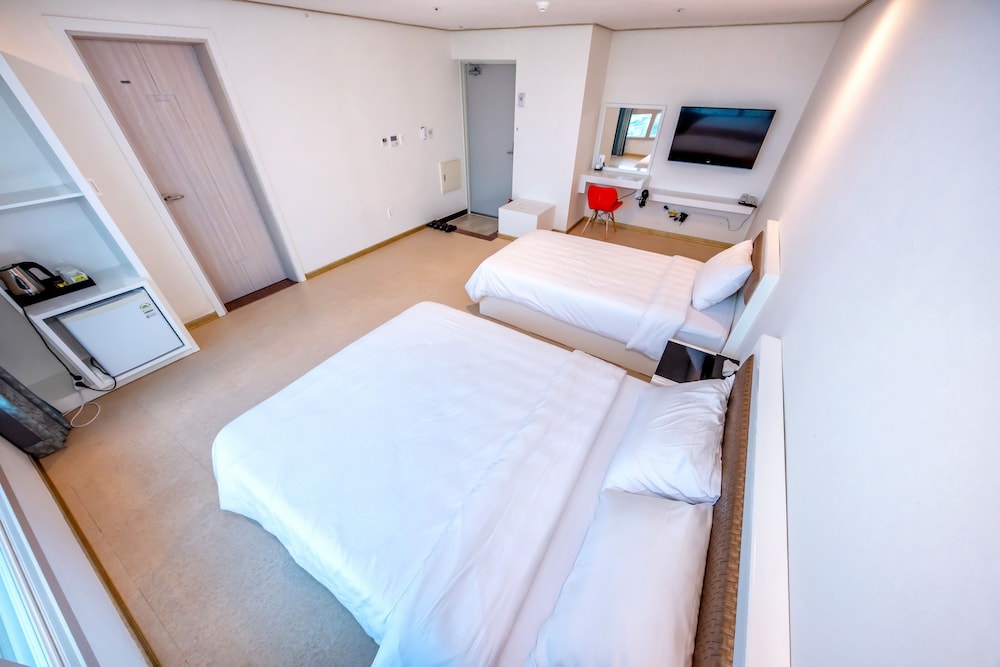 Virginia Hotel 24/50