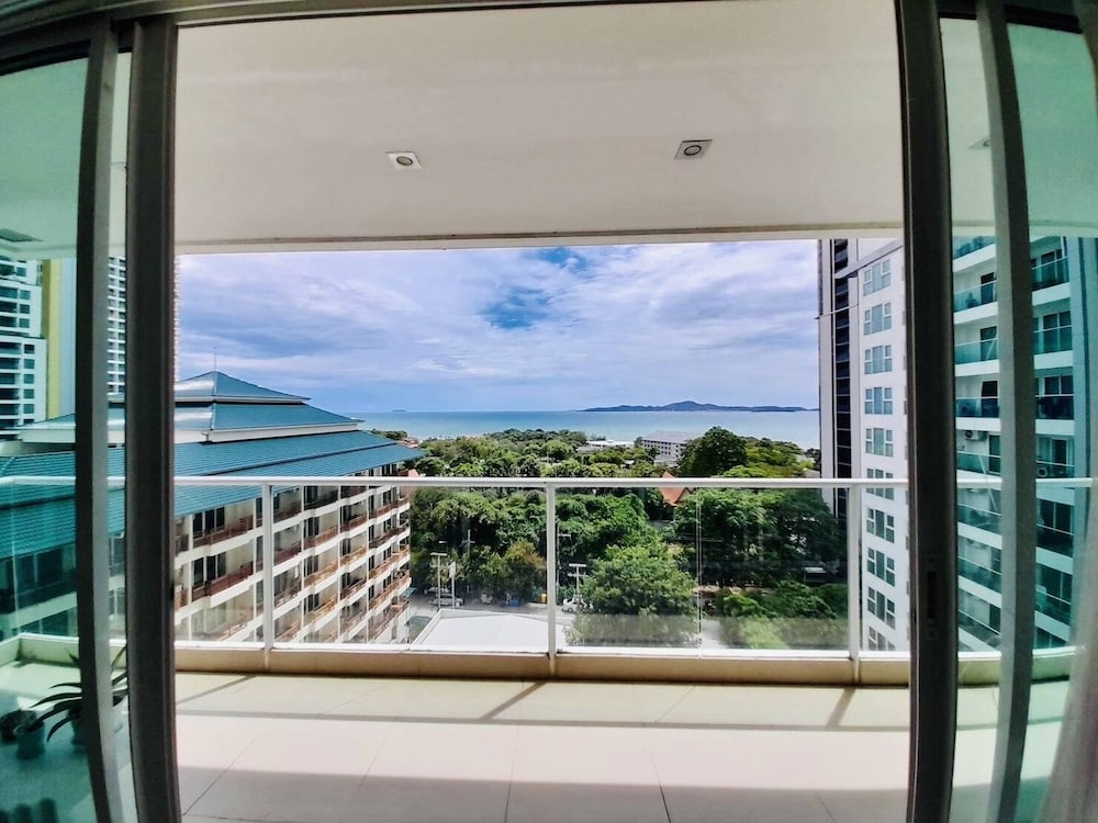 The View Cosy Beach By Pattaya Sunny Rentals photo5