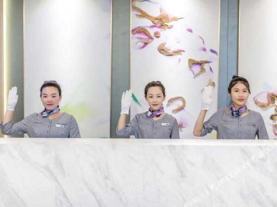 Lavande Hotel (Tianjin People's Hospital Metro Station) 13/55