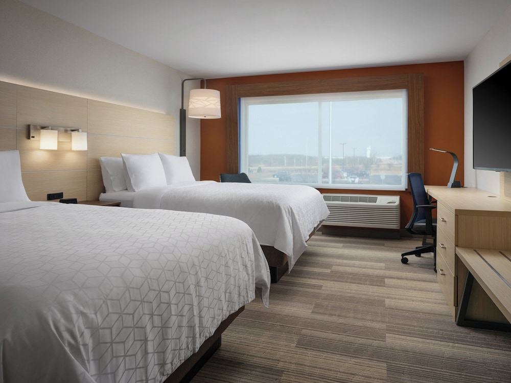 Standard, 2 Queen Beds, Accessible
