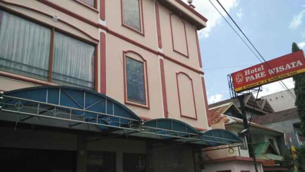 Hotel Parewisata 2/22