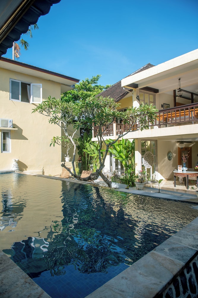 ABIAN BIU MANSION 25/50
