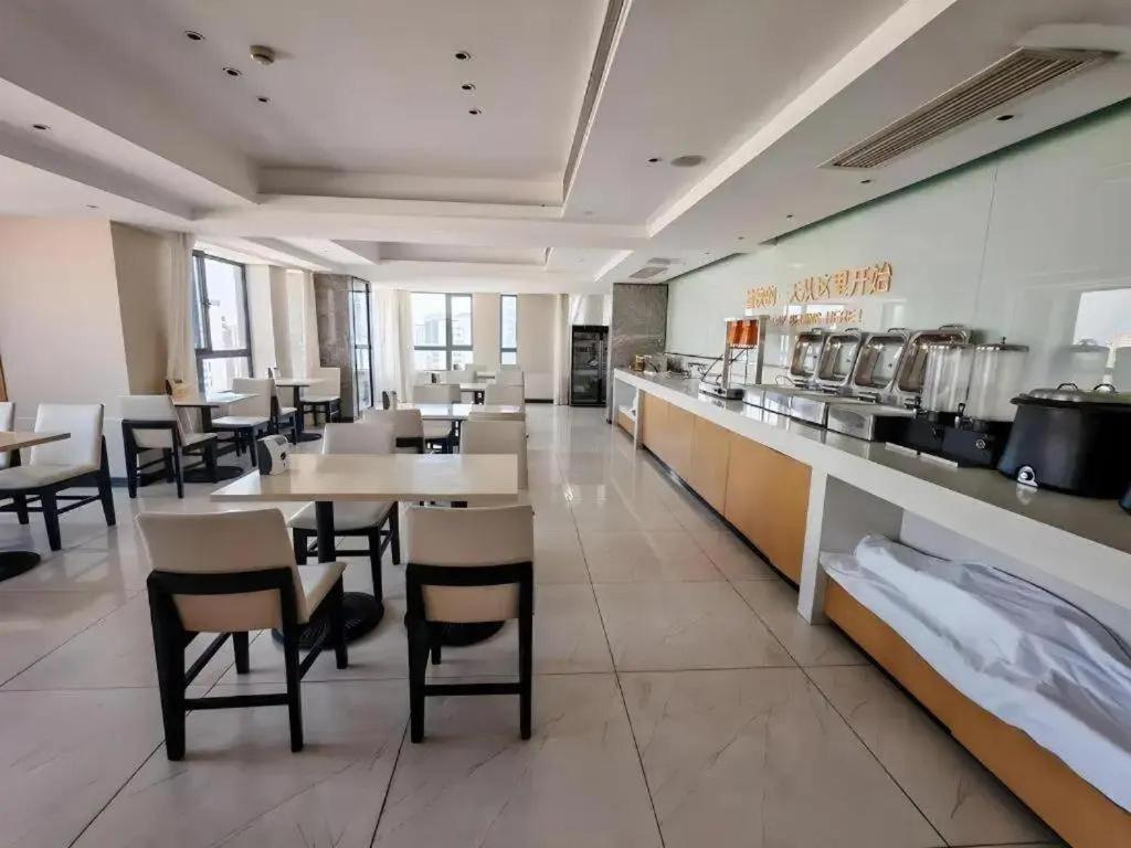 City Comfort Inn Jingzhou Wanda Plaza 36/42