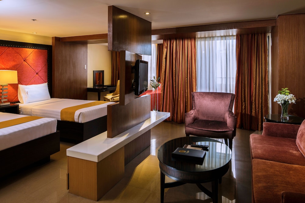 TORRE VENEZIA HOTEL 35/50