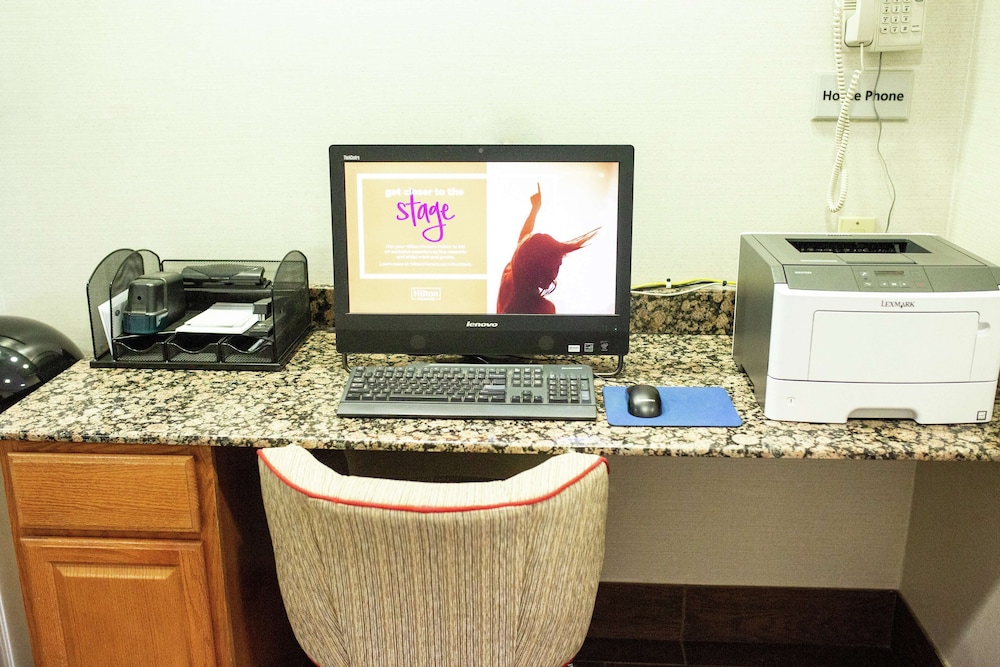 Hampton Inn Lancaster, OH 34/53