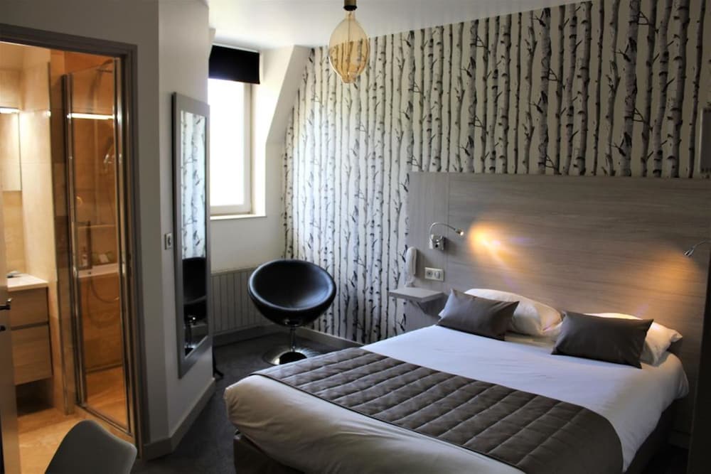 Chateau de Challanges 15/70
