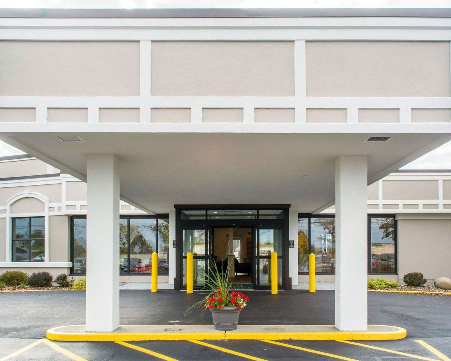 Quality Inn Geneseo 4/33