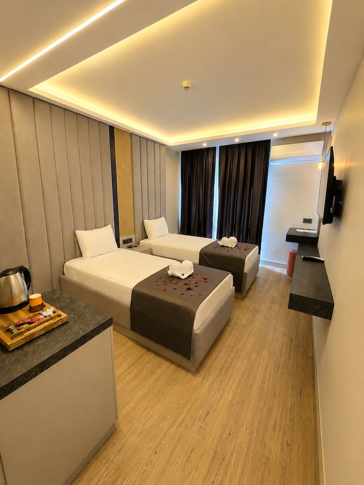 Hotel Kayalar 21/47