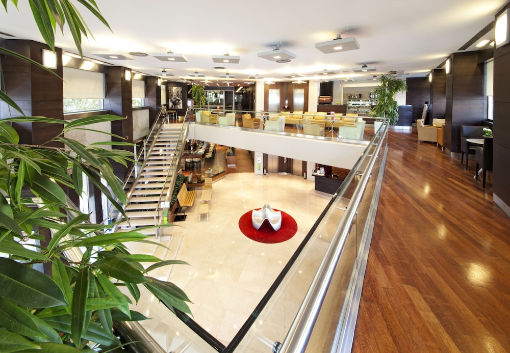Lobby at Point Hotel Taksim, ISTANBUL