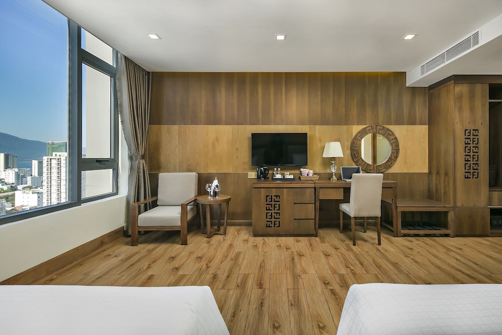 Nhu Minh Plaza Danang 42/68