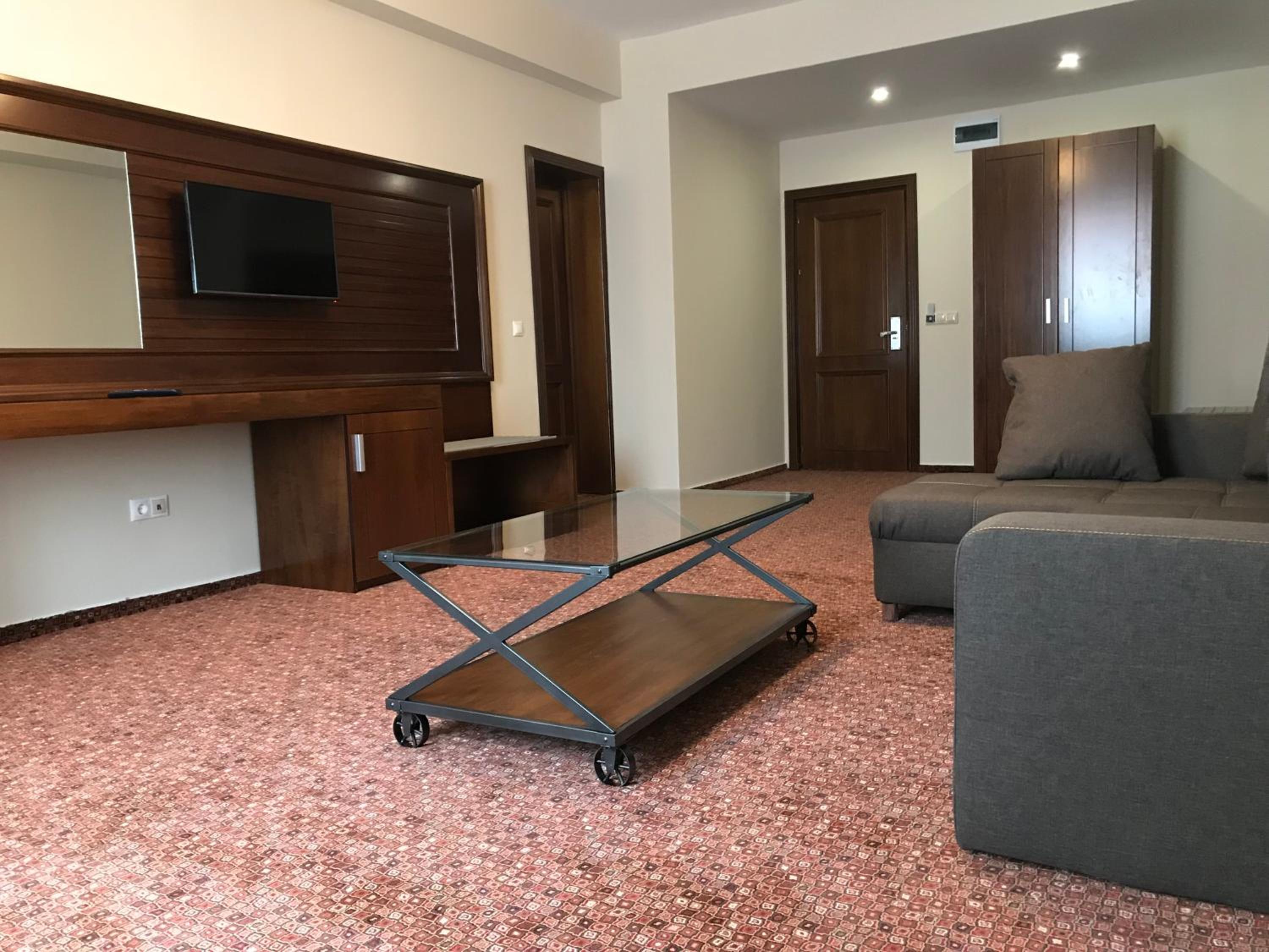 Best Hotel 23/49