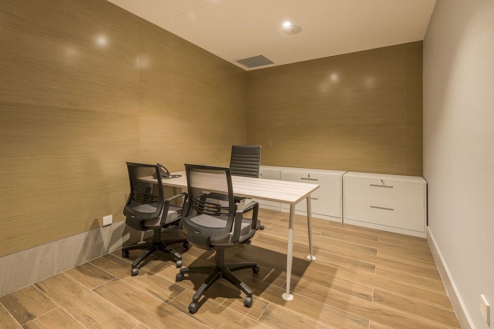 Jinhold Hotel And Serviced Apartment 28/38