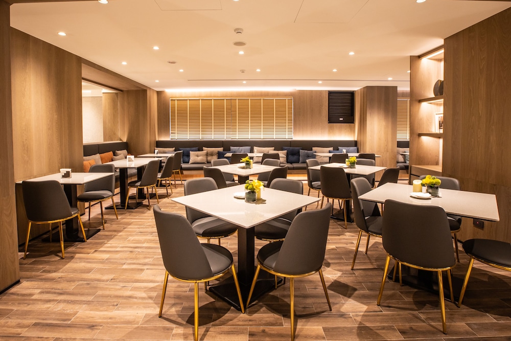 Mega Hotel Chiayi (ex. Hotel Discover) 54/63
